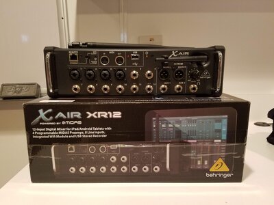 Behringer XAir12 Digital Mixer