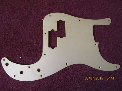 Warmoth Jazz Neck, , Gold Anodized P Bass pickguard