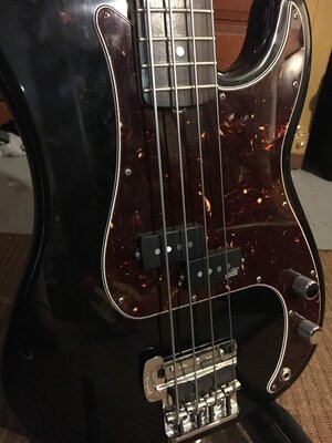 08 American P bass w/Aguilar pickups and jag mute