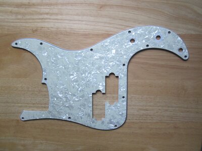 Pearloid Pickguard for PBass