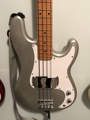 SX P Bass