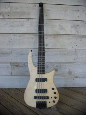 NS Design CR5 5 String Headless / Excellent!