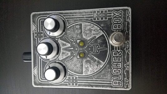 Idiotbox Blower Box distortion