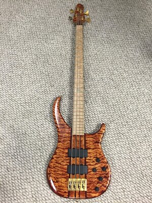 ***Peavey cirrus custom tiger eye with OHSC, drop tuner and OBP3***