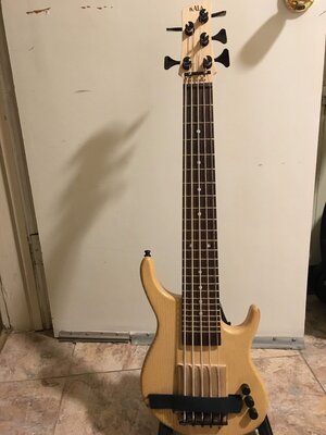 Kala 5 String California UBASS-PRICE DROP