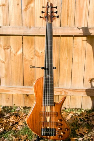 Blues Traveler Custom Benavente SCA 6 Fretless