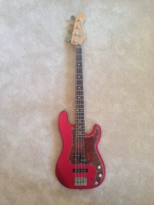 Fender Precision Bass Special - Passive - with SKB Hardcase