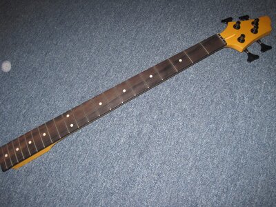 Warmoth 32" tilt back ssb loaded neck medium scale