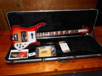 Rickenbacker 4003 Fireglo 2011 Super Condition