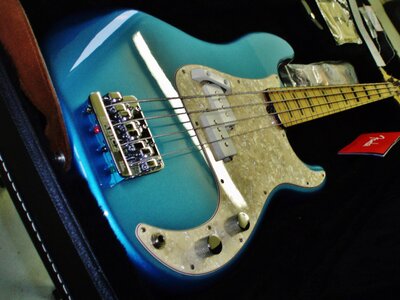 $325..Fender 60th Anniversary Precision loaded body, Babicz bridge, Lake Placid Blue, FREE SHIPPING!