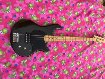 Fernandes Atlas  4 string project bass Made in Japan  $150