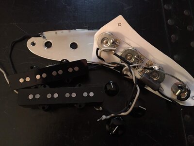 Lindy Fralin jazz pickups (4 string) with plate, knobs and wire harness.