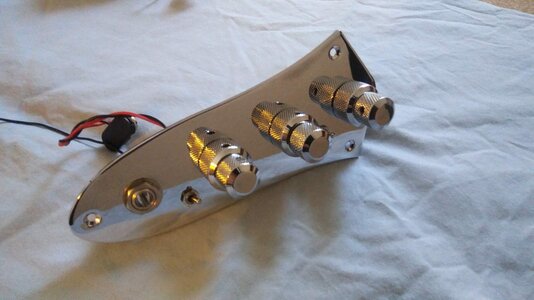 EAST J-Retro 01 - Bass Preamp - PRICE DROP!