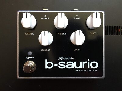 Dedalo B-Saurio Bass Distortion