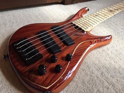 Roscoe LG Cocobolo top (my old bass)