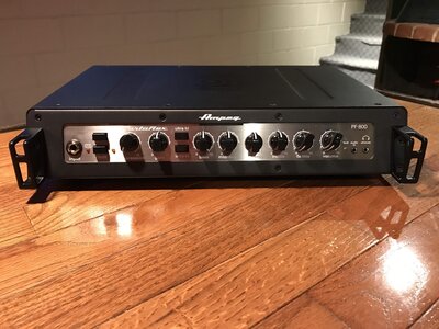 Ampeg PF-800