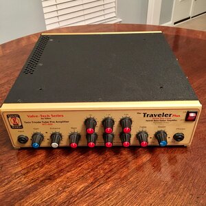 Eden WT-400 "The Traveler Plus" Bass Amplifier Head