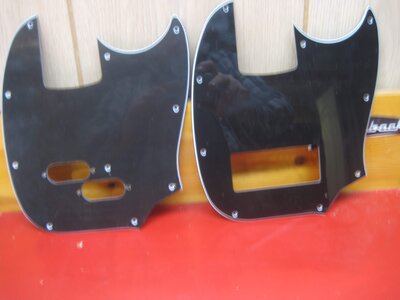 Wanted: clear p bass pickguard.