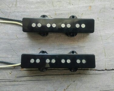 74 American AVRI reissue Jazz Bass pickups