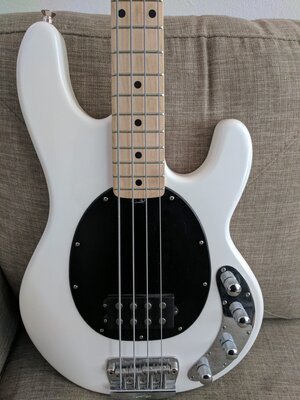 Music Man Stingray 4H SLO