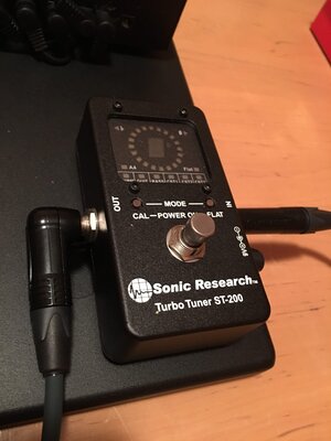 Sonic Research real strobe tuner ST-200