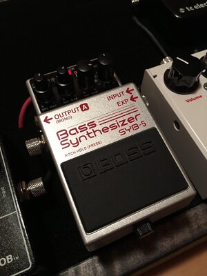 Boss syb-5 bass synthesizer