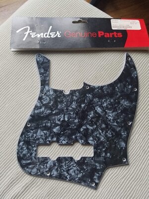 Fender Genuine Black Pearloid Jazz Bass Pickguard