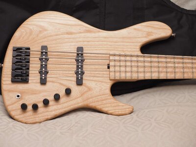 RBass Roger 70's Jazz 5 ash/maple so clean