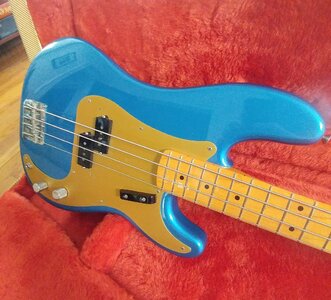 Fender 1988 57 Reissue Precision Lake Placid Blue / Surf Green