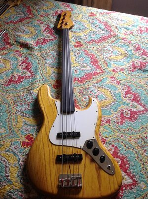 Fretless Jazz Bass