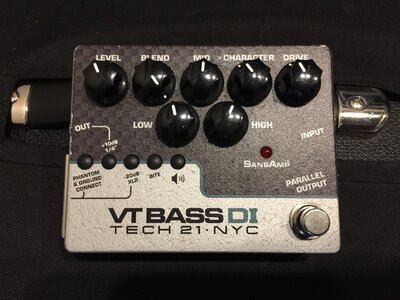 Tech 21 VTB-DI  Bass Preamp