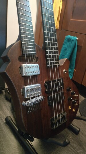 Double-Neck Bass + Guitar