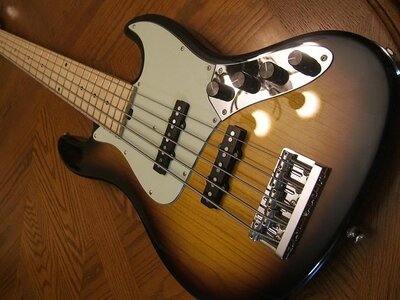 Sadowsky mv5 for trade,will add cash for the right bass