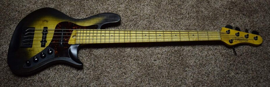 Warrior Bella 62 Jazz Bass