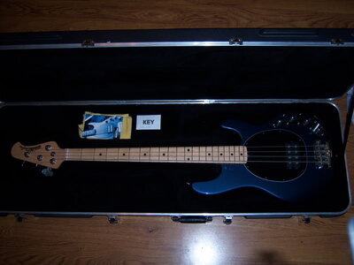 FT: '04 Musicman Stingray(pics)