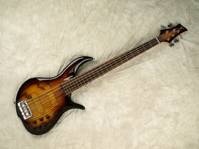 FS: FBass BN5 / Tobacco Burst / enhanced grain