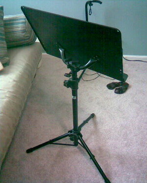 FS: Heavy duty Belmonte music stand collapsable