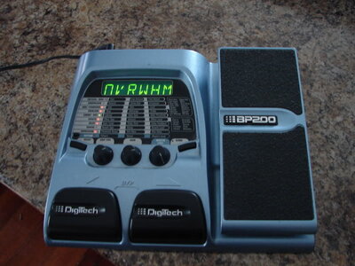 Digitech BP200 multi-effects