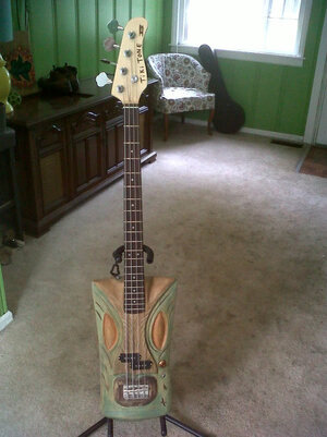 FS: Fun handmade bass Tiki Tone