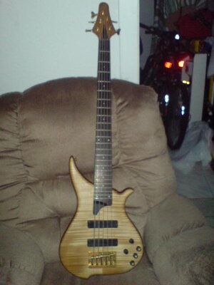 FS: Tune Twb-53 5string bass. Korean made