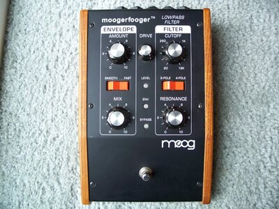 Moog MF-101 Moogerfooger Low Pass Filter