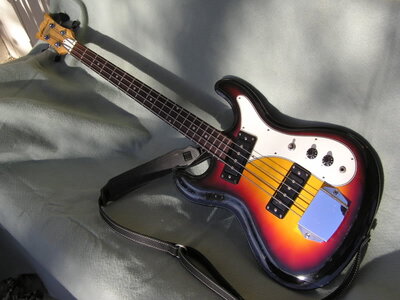 SOLD - 'Hi-Flyer" Bass, Aria Diamond / Univox Hi-Flyer