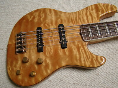 Kahler 5 string Gold bridge