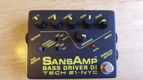 Tech 21 Sansamp Bass Driver w/ Power Adapter