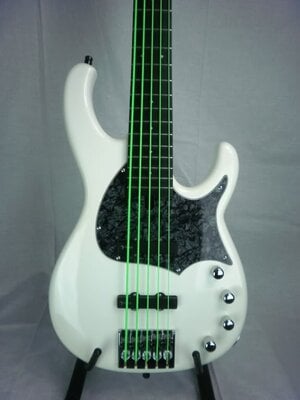 MINT Modulus Funk Unlimited (Flea Bass) 5 string. w/ Rare PASSIVE Villex Jazz pickups