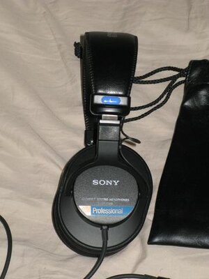 Sony Studio Monitor Headphones - Professional Series - Like New