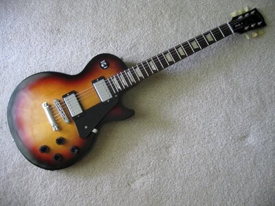 FS: 2012 Gibson Les Paul Studio Satin in Fireburst finish