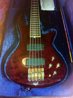 Schecter Stiletto Elite 5 w/Barts and NTMB and OHSC