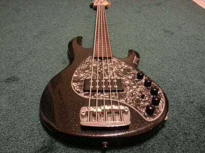 FS/FT Musicman Stingray 5 Piezo FL $900