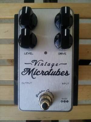 FS/FT: Darkglass Vintage Microtubes, Custom Etched Fuzzrocious Grey Stache